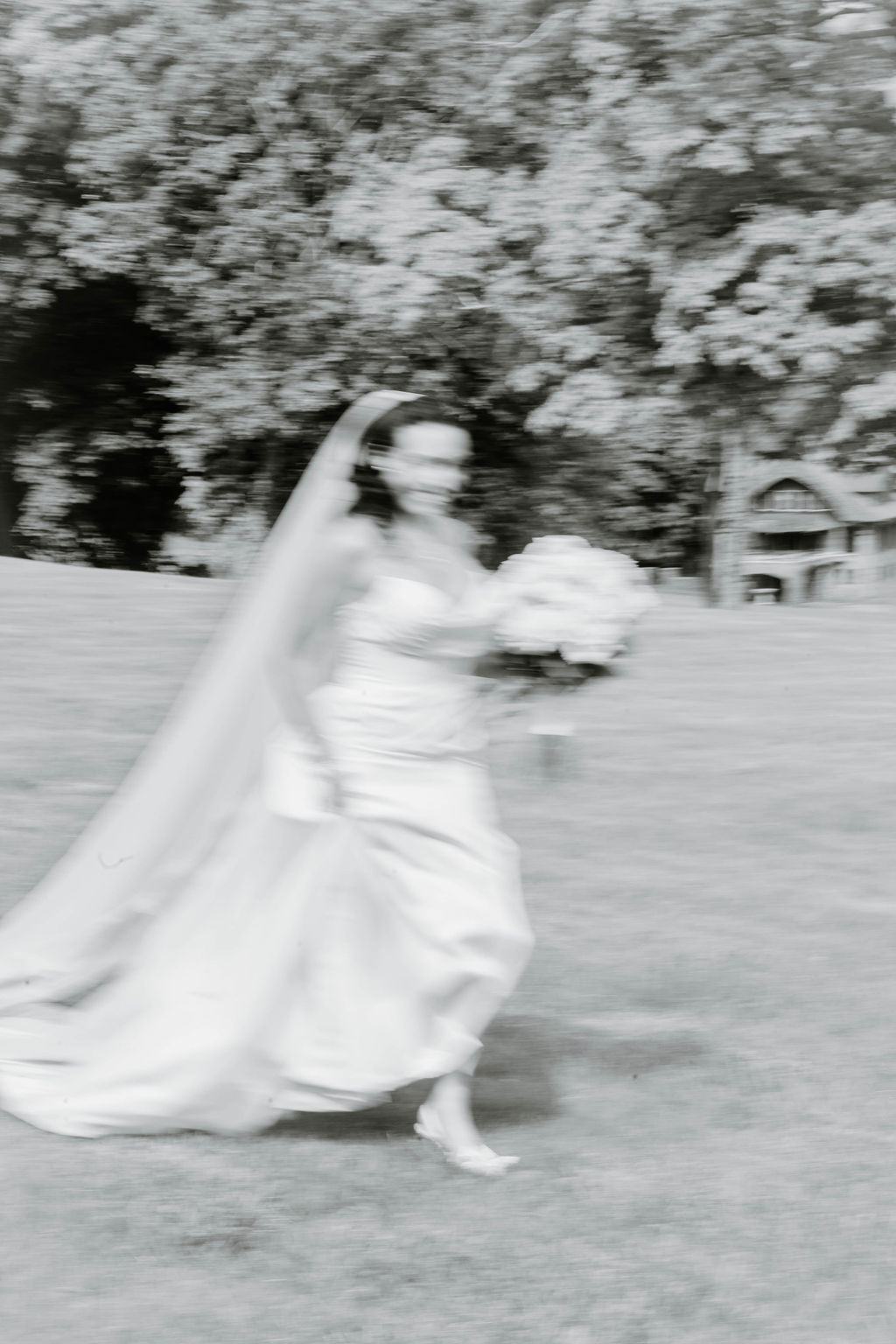 Aldrich Mansion wedding RI | Newport RI Film Wedding Photographer Serving CT, RI, Boston, and New England Areas | Film and Digital Photographer | Deirdre Volk Photography