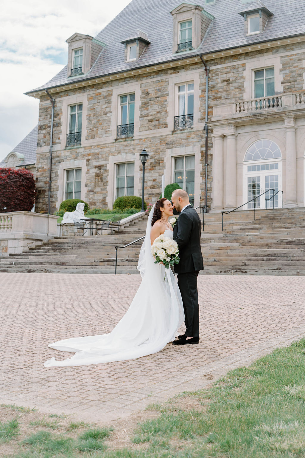 Aldrich Mansion wedding RI | Newport RI Film Wedding Photographer Serving CT, RI, Boston, and New England Areas | Film and Digital Photographer | Deirdre Volk Photography