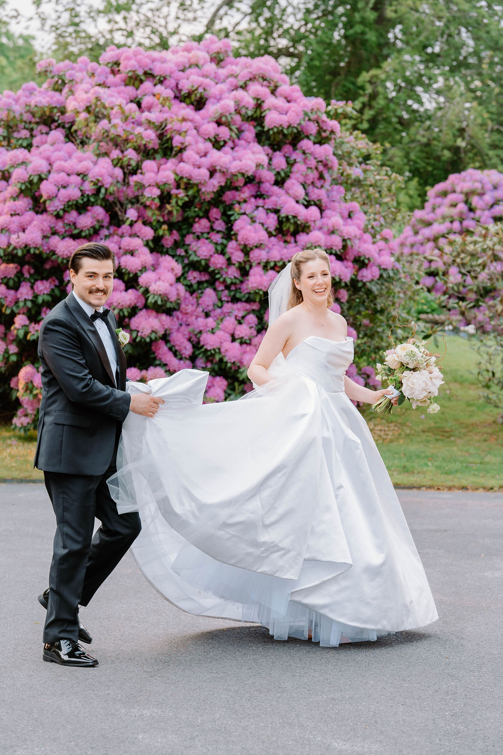 Glen Manor Wedding | Newport RI Wedding Photographer Serving CT, RI, Boston, and New England Areas | Film and Digital Photographer | Deirdre Volk